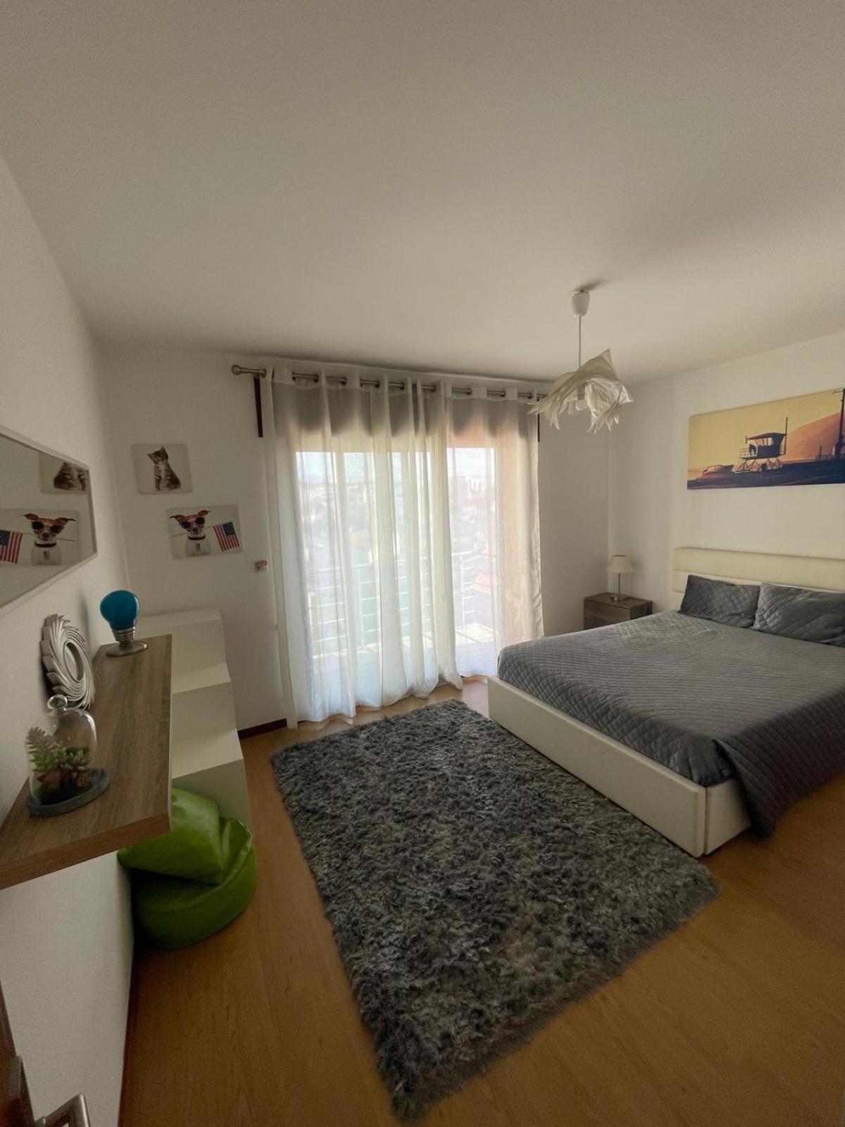 Flat4U Appartement Paredes  Buitenkant foto