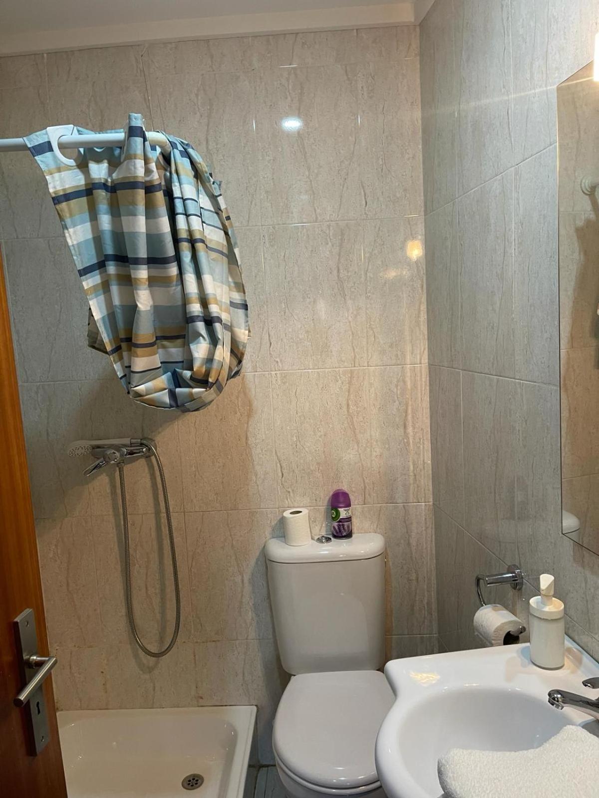 Flat4U Appartement Paredes  Buitenkant foto