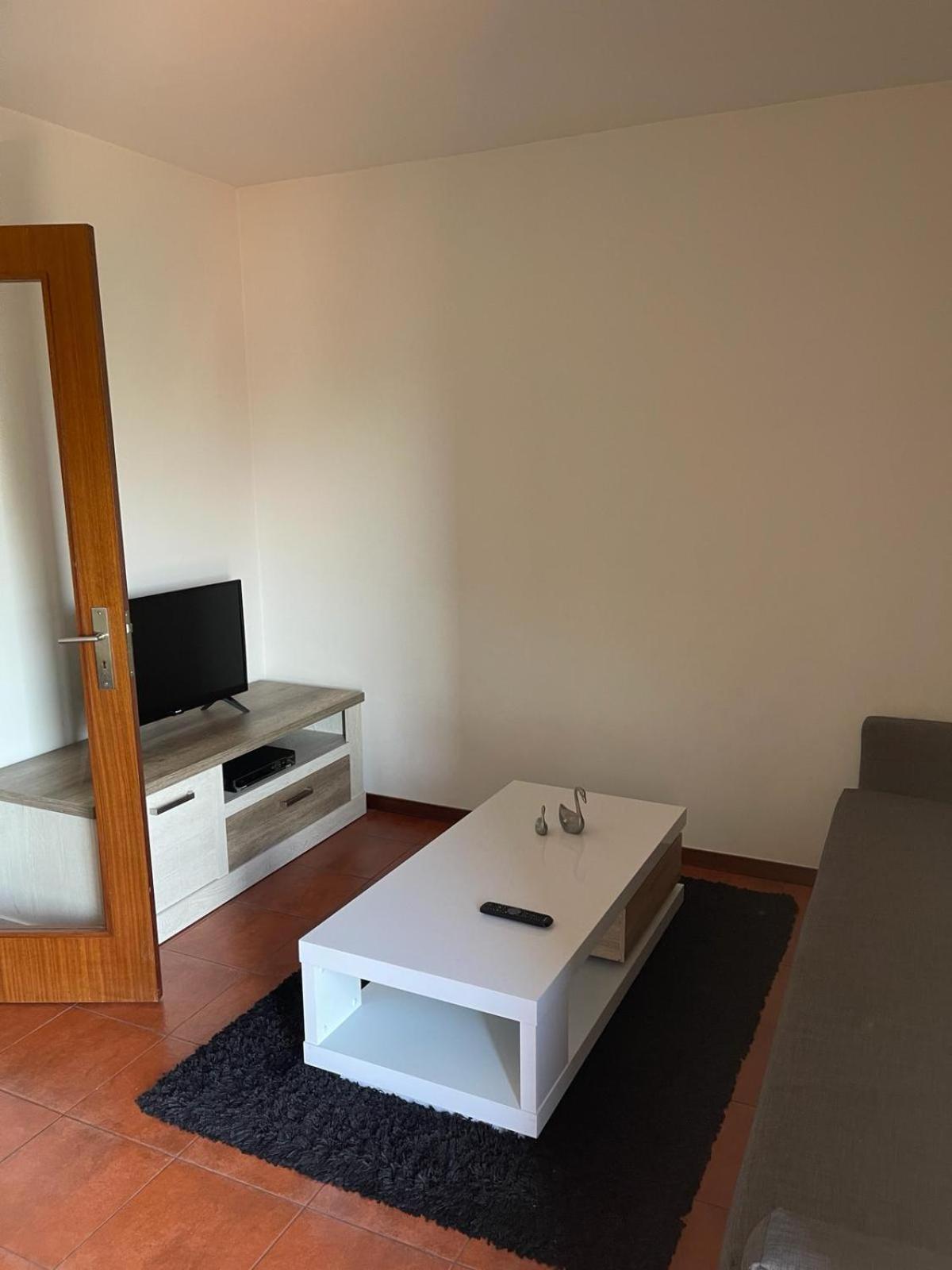 Flat4U Appartement Paredes  Buitenkant foto
